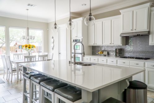 Packing your kitchen for the move should be easy with these tips.