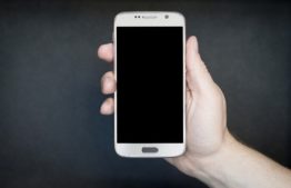 phone to sue a moving company