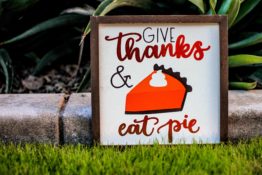 sign with pie on it