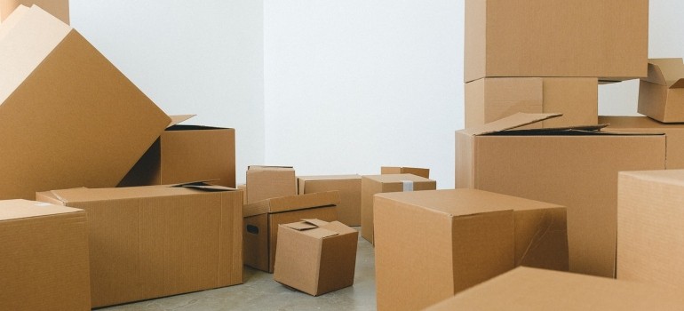 Picture of cardboard boxes 