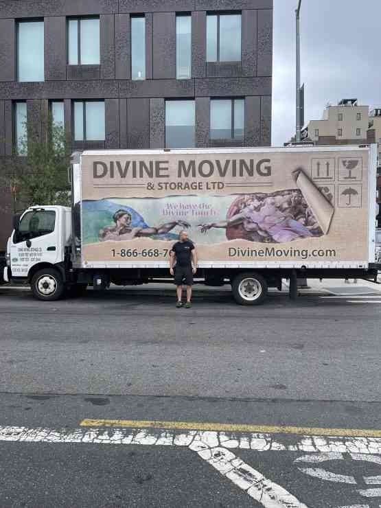 moving truck in Philadelphia